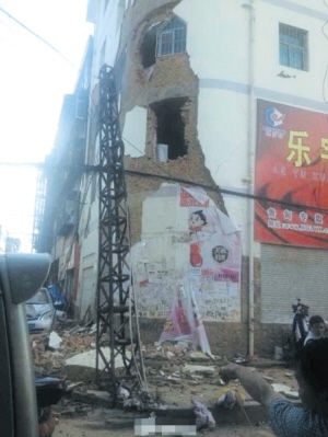 心系震中,祈望鲁甸