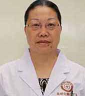 女大学生重拾昔日笑容